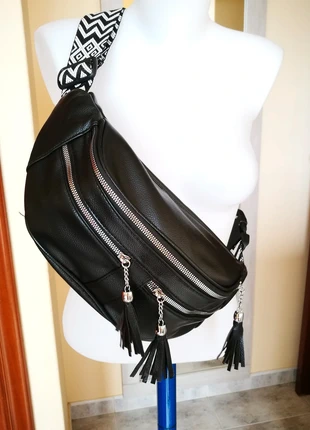 Riñonera negra sac/banane, merk: Boutique Italiana, staat: Nieuw zonder prijskaartje, € 19,90, € 21,60 inclusief Kopersbescherming