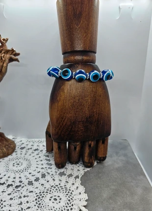 Evil eye elastic bracelet, brand: Vintage Dressing, condition: Very good, £2.00, £2.80 includes Buyer Protection