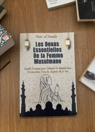Les douas essentielles de la femme musulmane, staat: Nieuw zonder prijskaartje, € 5,00, € 5,95 inclusief Kopersbescherming