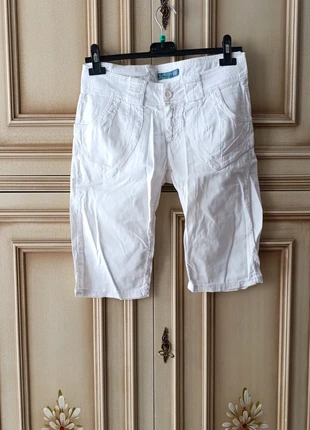 Bermuda bianchi cotone, marke: G.key, zustand: Sehr gut, größe: S / 36 / 8, 2,30 €, 3,12 € inklusive Vinted-Käuferschutz
