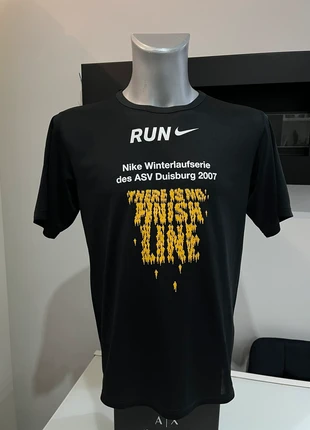 T-shirt Nike sport uomo M, marque: Nike, état: Très bon état, taille: M, 8,00 €, 9,10 € Protection acheteurs incluse