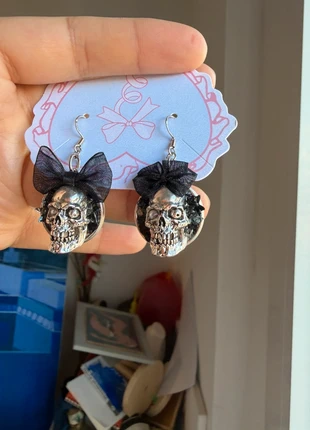 Lolita Skeleton Earrings, état: Neuf sans étiquette, 12,00 €, 13,30 € Protection acheteurs (Pro) incluse