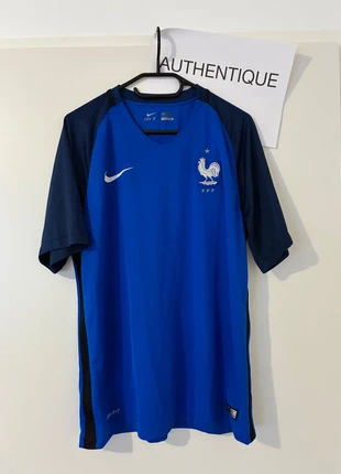 Maillot de football France – Taille L – Excellent état, marque: Nike, état: Très bon état, taille: L, 20,00 €, 21,70 € Protection acheteurs incluse