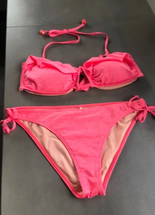 O Neill bikini, merk: O'Neill, staat: Heel goed, maat: M / 38 / 10, € 3,00, € 3,85 inclusief Kopersbescherming