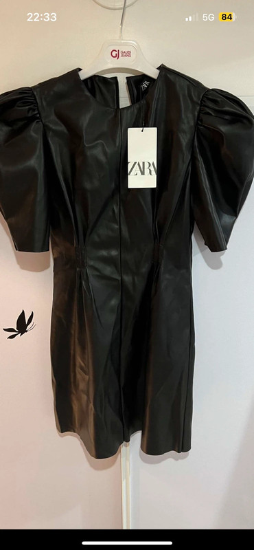 Robe effet cuir discount zara