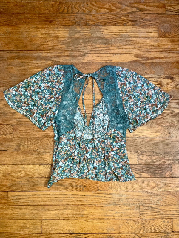 vintage 70s style floral blouse 5