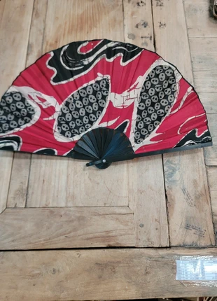 Eventail eco-responsable Bambou Batik -Edition limitée-, marque: Vintage Boutique, état: Neuf sans étiquette, 10,00 €, 11,20 € Protection acheteurs incluse