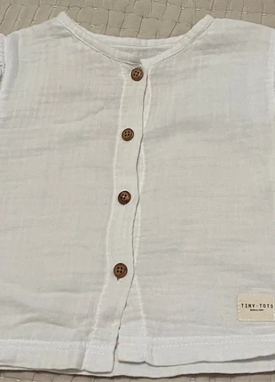 Chemise bébé fille, marke: Tiny Tots, zustand: Sehr gut, größe: 9-12 Monate / 74, 1,00 €, 1,75 € inklusive Vinted-Käuferschutz