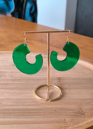 Boucles d'oreilles en résine verte et acier inoxydable, marca: aucune, estado: Nuevo sin etiquetas, 10,00 €, 11,20 € Protección al comprador incluida