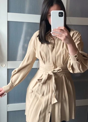 Robe Zara , marke: Zara, zustand: Neu, mit Etikett, größe: XS / 34 / 6, 35,00 €, 37,45 € inklusive Vinted-Käuferschutz