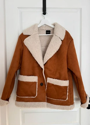 Blouson en fausse fourrure Boohoo, brand: Boohoo, condition: Very good, size: S / 36 / 8, €15.00, €16.45 includes Buyer Protection