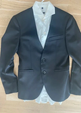 NEU Stylisches Sakko kragenlos, marke: Zara, zustand: Neu, größe: 46, 12,50 €, 13,83 € inklusive Vinted-Käuferschutz