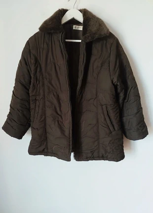 Casaco caqui castanho bordado floral pelo sintético acolchoado kispo 90s y2k vintage, marca: Vintage Dressing, estado: Muito bom, tamanho: L / 40 / 12, €10.00, €11.20 inclui Proteção do Comprador