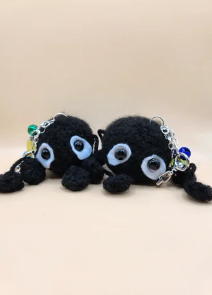 Porte clé amigurumi crochet ghibli susuwatari noiraude, brand: Fait Main, condition: New without tags, €5.00, €5.95 includes Buyer Protection
