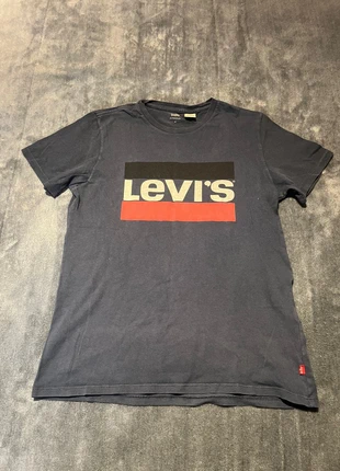 T-shirt Levi’s Taille s, brand: Levi's, condition: Good, size: S, €5.00, €5.95 includes Buyer Protection