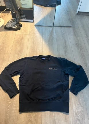Sweatshirt bleu marine Champion – Taille M, brand: Champion, condition: Good, size: M, €4.00, €4.90 includes Buyer Protection