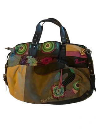 Colorful Patchwork Desigual Bag | Statement Tote | Artsy & Bold, merk: Vintage Dressing, staat: Goed, € 24,00, € 25,90 inclusief Kopersbescherming
