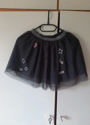 Jupe grise, marke: Miss Liberto, zustand: Neu, größe: 6 Jahre / 116, 5,00 €, 5,95 € inklusive Vinted-Käuferschutz