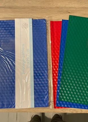 2 lots de protèges cahiers 21x29,7, brand: Leclerc, condizioni: Nuovo senza cartellino, €2.00, €2.80 include la Protezione acquisti
