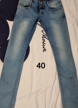 Jeans évasé , état: Bon état, taille: L / 40 / 12, 3,00 €, 3,85 € Protection acheteurs incluse