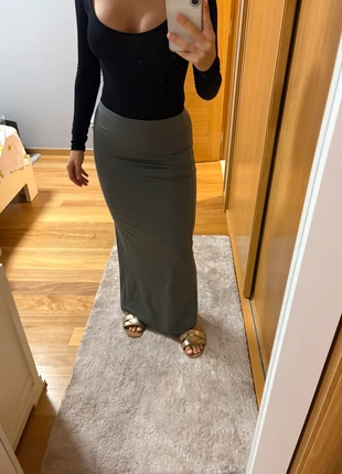 Falda larga verde, marque: Bershka, état: Très bon état, taille: S / 36 / 8, 8,00 €, 9,10 € Protection acheteurs incluse