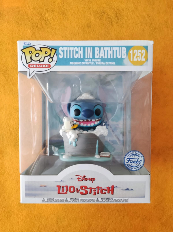 Stitch in Bathtub Special Edition Figure