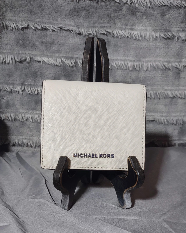 Michael kors cheap light grey purse