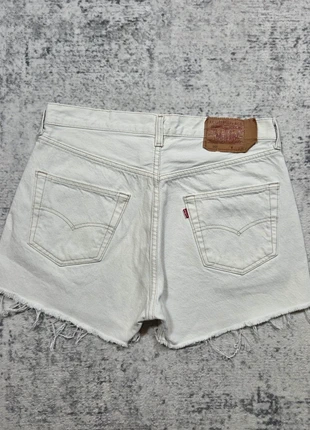 Short Levi’s 501 Vintage Femme Blanc W34 (XL), marke: Levi Strauss & Co., zustand: Sehr gut, größe: XL / 42 / 14, 29,99 €, 32,19 € beinhaltet Vinted-Käuferschutz Pro