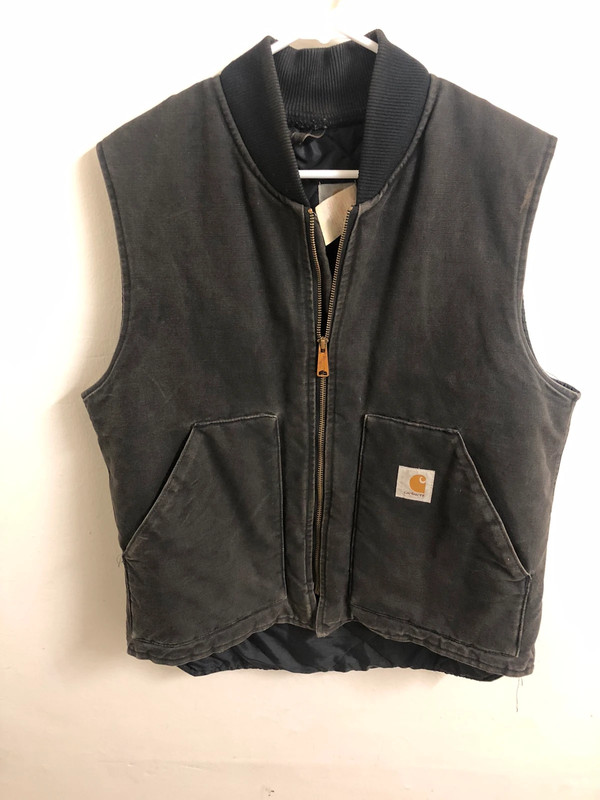 vintage black vest carhartt size (LARGE) 2