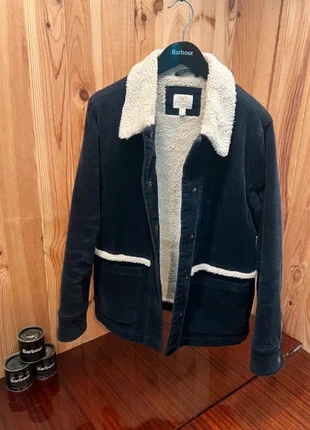 Barbour Corduroy Shacket - (403), marque: Barbour, état: Très bon état, taille: S / 36 / 8, 58,00 €, 61,60 € Protection acheteurs (Pro) incluse