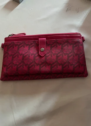 Pochette/Sac avec une Bandoulière, staat: Nieuw zonder prijskaartje, € 4,00, € 4,90 inclusief Kopersbescherming