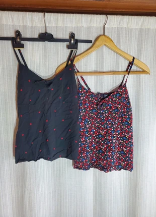 🖤 Duo de débardeurs mignons - Kiabi, merk: Kiabi, staat: Heel goed, maat: XS / 34 / 6, € 3,00, € 3,85 inclusief Kopersbescherming