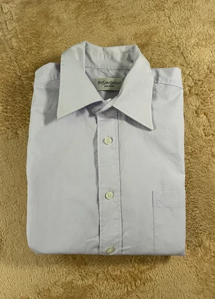 Chemise lilas Yves Saint Laurent | Taille L | Bon état, marque: Yves Saint Laurent, état: Bon état, taille: L, 25,00 €, 26,95 € Protection acheteurs incluse