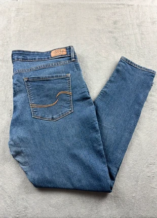 Jean levi’s w33 l32 FR42 modern skinny femme bleu vintage j61, brand: Levi's, condition: Very good, size: XL / 42 / 14, €8.99, €10.14 includes Buyer Protection