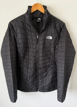 The North Face doudoune noire femme taille M nylon, marca: The North Face, estado: Muy bueno, tamaño: M / 38 / 10, 40,00 €, 42,70 € Protección al comprador Pro incluida