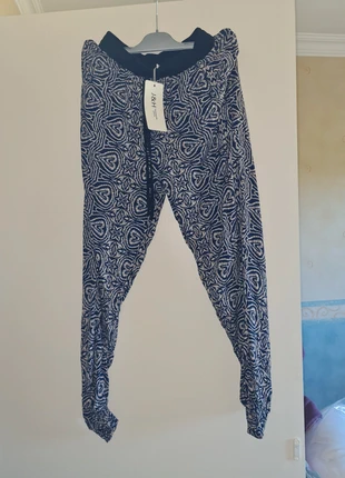 Pantalon fluide, brand: J&H, condition: New with tags, size: L / 40 / 12, €3.00, €3.85 includes Buyer Protection