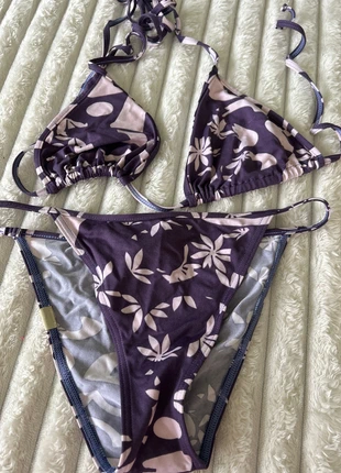 Maillot de bain deux pièces – Taille 40 – Violet à fleurs lilas, condition: Very good, size: L / 40 / 12, €4.00, €4.90 includes Buyer Protection