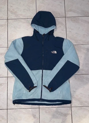 Veste à capuche polaire Denali The North Face bleu clair et marine Taille L (femme), brand: The North Face, condition: Very good, size: L / 40 / 12, €52.00, €55.30 includes Buyer Protection