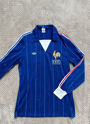 Maillot de foot de l'Equipe de France 1982 Vintage Collector, marque: adidas, état: Très bon état, taille: M, 240,00 €, 252,70 € Protection acheteurs incluse