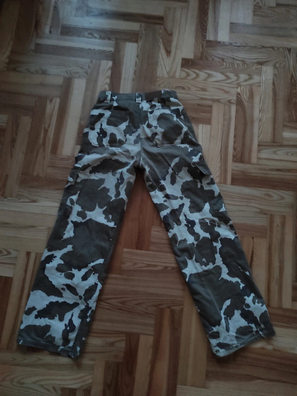 Bershka armijos printo kelnės / wide leg jeans 3