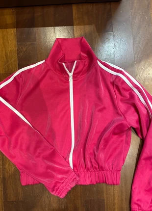 Giacca tuta corta 8/9, condizioni: Nuovo senza cartellino, taglia: 8 anni / 128 cm, €3.50, €4.38 include la Protezione acquisti