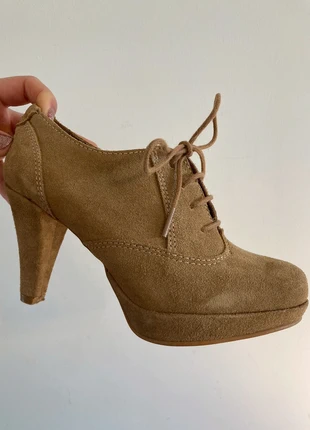 Sapatos em pele camurça bege leather shoes elegant woman cream femme, merk: Local, staat: Nieuw zonder prijskaartje, maat: 36, € 9,99, € 11,19 inclusief Kopersbescherming
