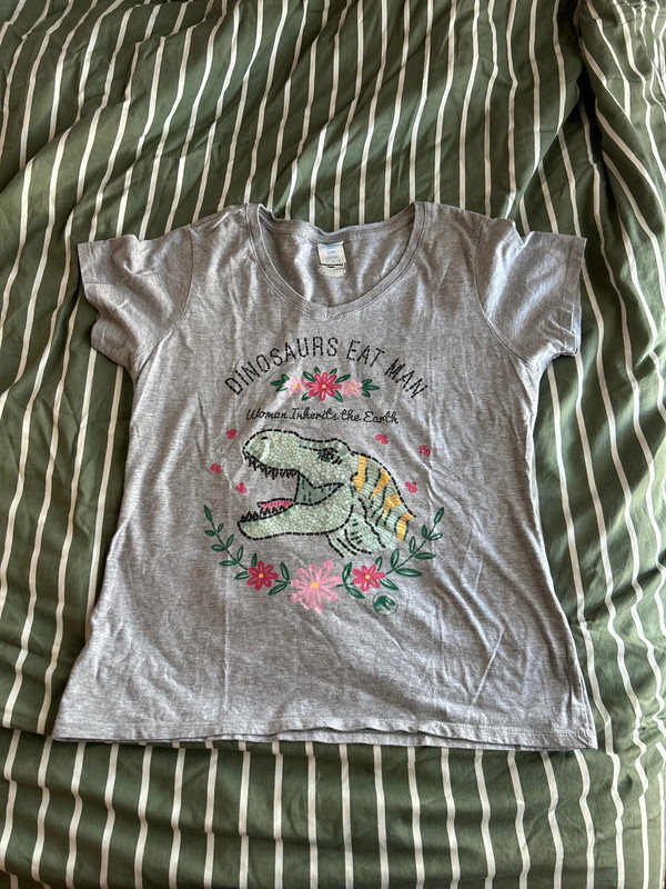 Jurassic Park Women’s Large V-Neck T-Shirt 1