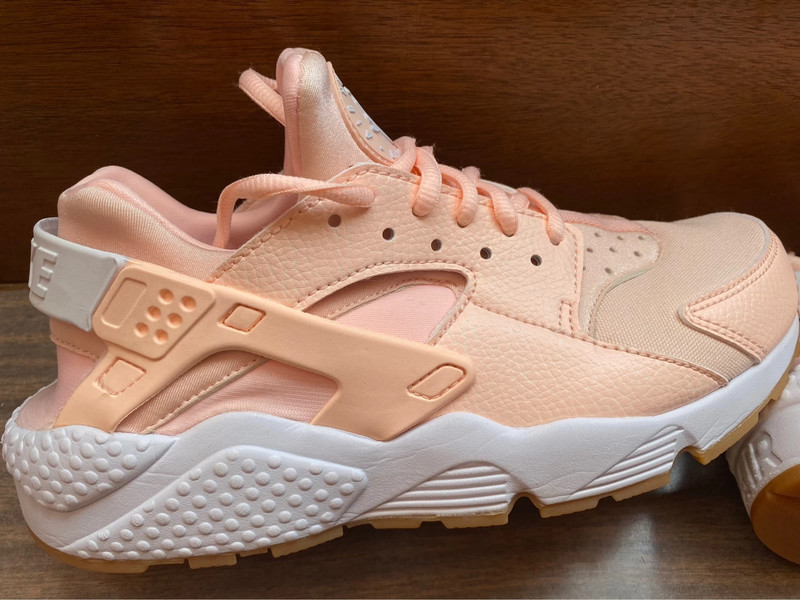 Peach huaraches sale