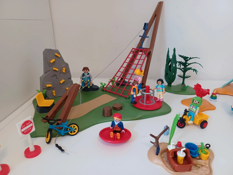 Playmobil Jardin d'enfants avec tyrolienne.