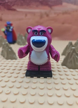 Figurine Lotso univers Toy Story Disney compatible Lego, brand: sansnom., condition: Very good, size: 6 years / 116 cm, €5.00, €5.95 includes Buyer Protection