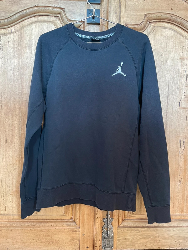 Pull Jordan noir S Vinted