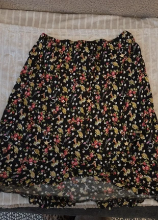 Jupe plus courte a l’avant, marque: studio west, état: Très bon état, taille: M / 38 / 10, 4,50 €, 5,43 € Protection acheteurs incluse