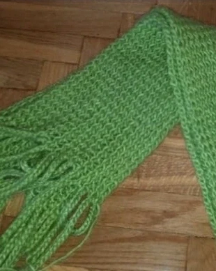 écharpe en laine verte, marque: Fait Main, état: Très bon état, 2,00 €, 2,80 € Protection acheteurs incluse