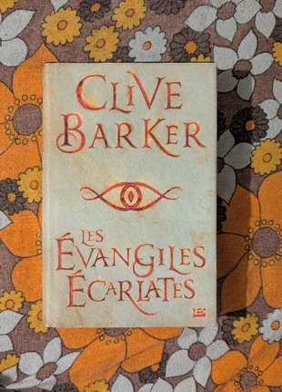 Livre Les évangiles écarlates de Clive Barker, état: Très bon état, 10,00 €, 11,20 € Protection acheteurs incluse